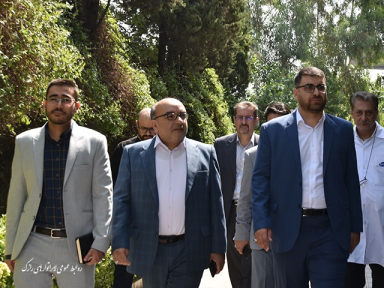 بازدید دکتر عطار